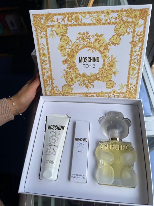 Moschino Toy 2
