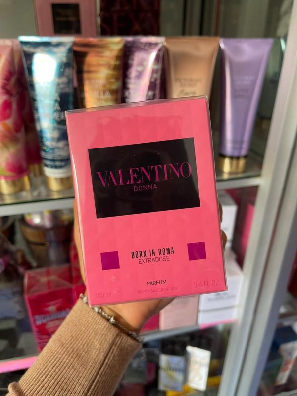 Valentino Donna Born in Roma Extradose